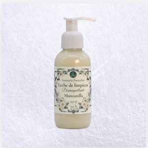 LECHE DEMAQUILLANTE PODEROSA CON MANZANILLA